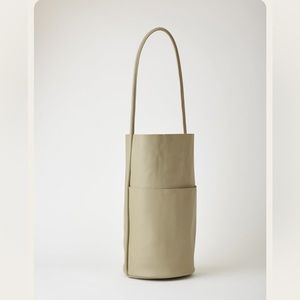 ARE studio buoy bag in Menta